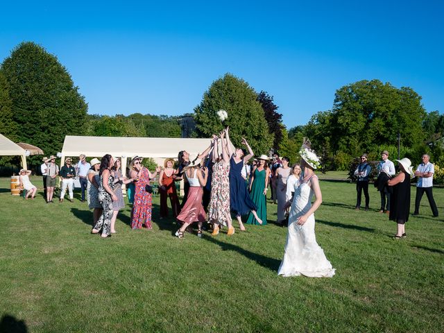 Le mariage de Thomas et Marie à Fontaine-sous-Jouy, Eure 44