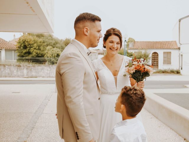 Le mariage de Téo et Manon à Château-d&apos;Olonne, Vendée 8