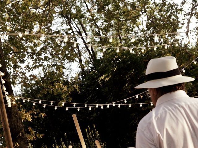 Le mariage de Laurent et Andrea à Uchaux, Vaucluse 75