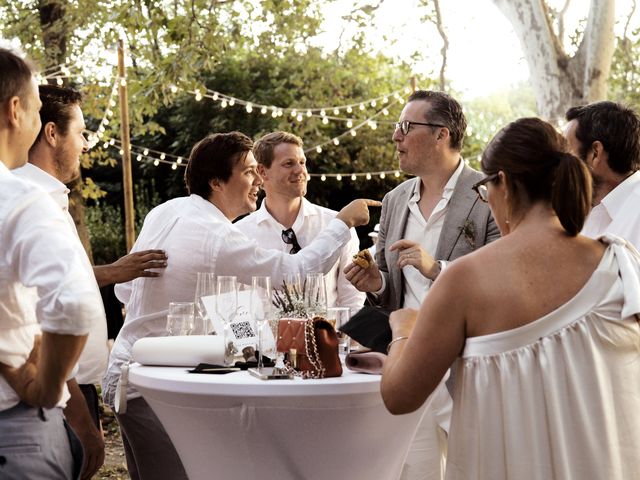 Le mariage de Laurent et Andrea à Uchaux, Vaucluse 77