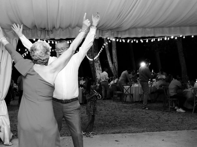 Le mariage de Laurent et Andrea à Uchaux, Vaucluse 116