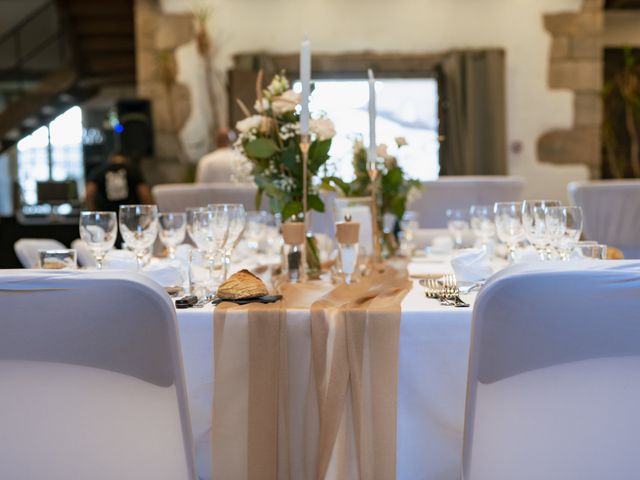 Le mariage de Cyril et Adèle à Arc-et-Senans, Doubs 21