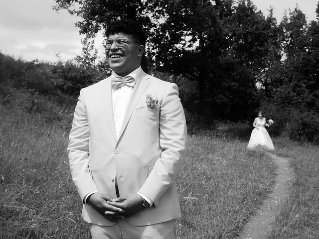 Le mariage de Mohammed et Michela à Vernoux-en-Vivarais, Ardèche 20