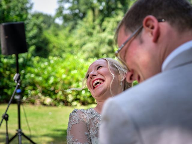 Le mariage de Hugues et Claire à Saint-Just, Ille et Vilaine 30