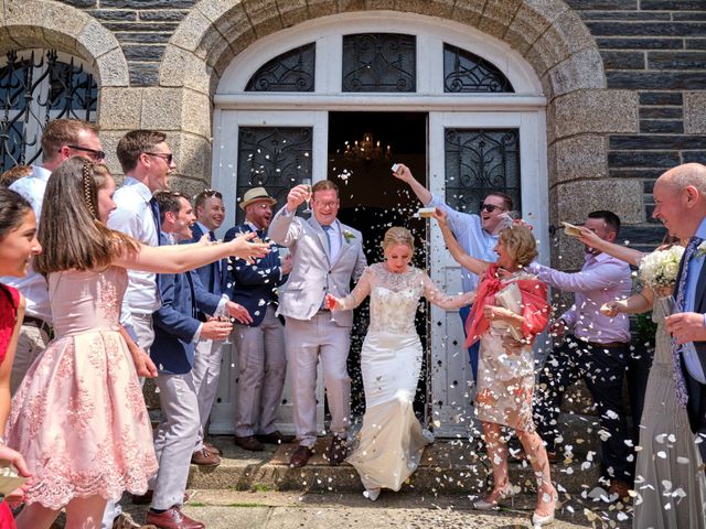 Le mariage de Hugues et Claire à Saint-Just, Ille et Vilaine 43