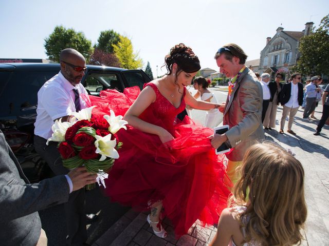 Le mariage de Mélanie et Benoit à Montbron, Charente 19