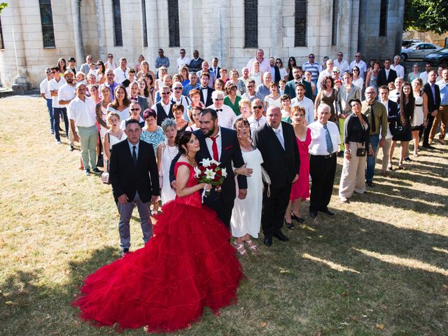 Le mariage de Mélanie et Benoit à Montbron, Charente 47