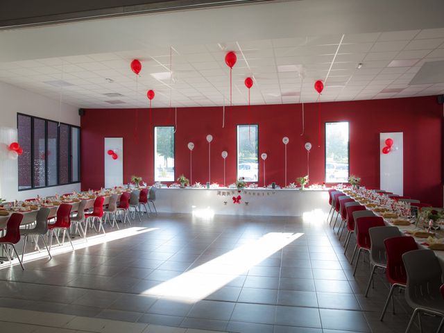 Le mariage de Mélanie et Benoit à Montbron, Charente 55