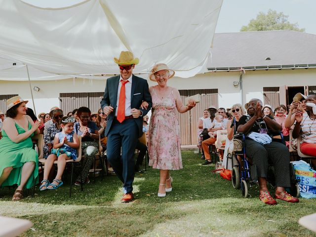 Le mariage de Noël et Sophie à Saint-Martin-le-Beau, Indre-et-Loire 30