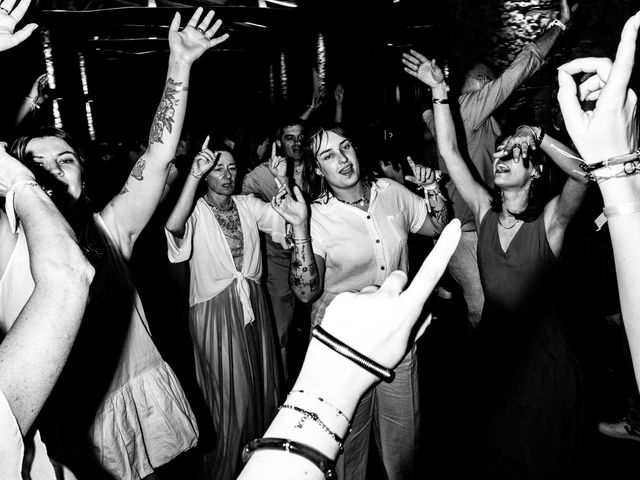 Le mariage de James et Béatrice à Buzet-sur-Baïse, Lot-et-Garonne 37