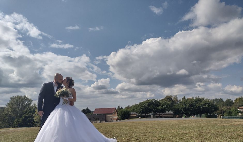 Le mariage de Kévin et Cécilia  à Milhac-d'Auberoche, Dordogne
