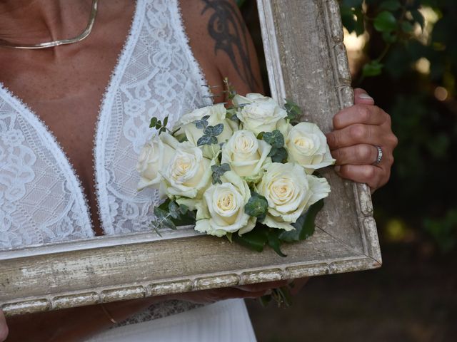 Le mariage de Mélanie et Marie-Louise à Angerville-la-Martel, Seine-Maritime 24
