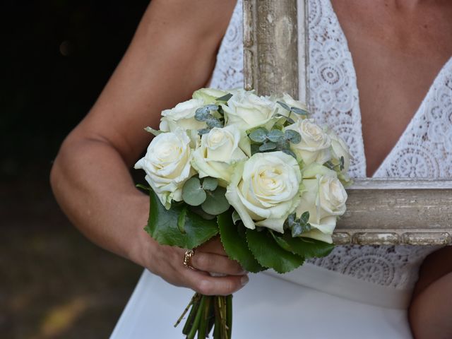 Le mariage de Mélanie et Marie-Louise à Angerville-la-Martel, Seine-Maritime 25
