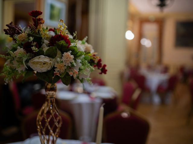 Le mariage de Chérubin et Absatou à Parigné-l'Évêque, Sarthe 13