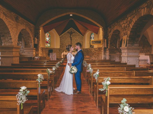 Le mariage de Anthony et Ophélie à Saint-Genest-Malifaux, Loire 26