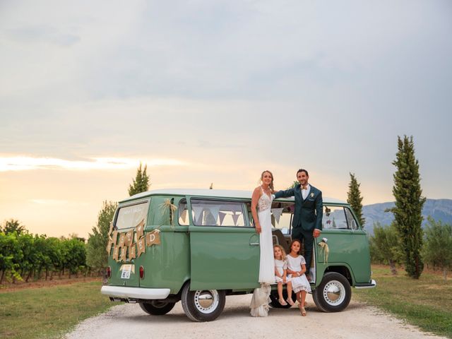 Le mariage de Sébastien et Audrey à Seillons-Source-d&apos;Argens, Var 18