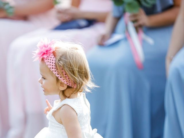 Le mariage de Alban et Alexia  à Lançon-Provence, Bouches-du-Rhône 18
