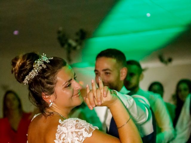 Le mariage de Alban et Alexia  à Lançon-Provence, Bouches-du-Rhône 31