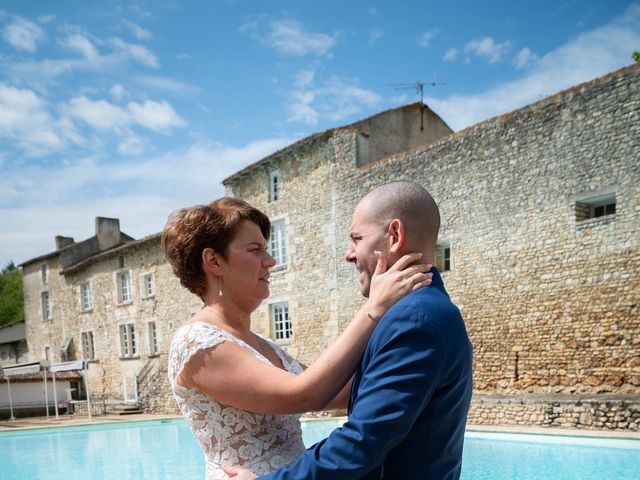 Le mariage de Ludovic et Marion à Vouillé, Vienne 8