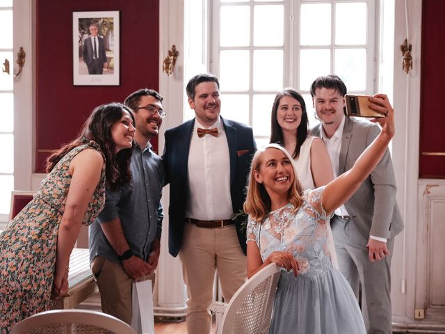 Le mariage de Adrien et Amy à Crazannes, Charente Maritime 9