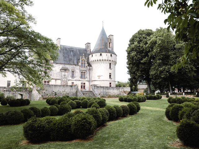 Le mariage de Adrien et Amy à Crazannes, Charente Maritime 13