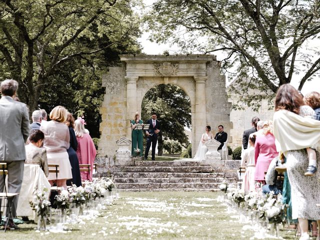 Le mariage de Adrien et Amy à Crazannes, Charente Maritime 21