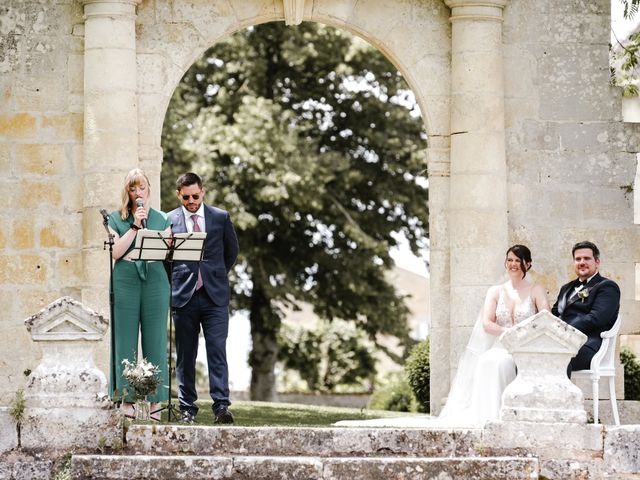 Le mariage de Adrien et Amy à Crazannes, Charente Maritime 22