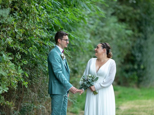 Le mariage de Thomas et Géraldine à Ambronay, Ain 19