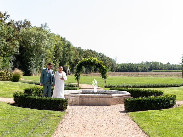 Le mariage de Thomas et Géraldine à Ambronay, Ain 28