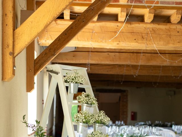 Le mariage de Thomas et Géraldine à Ambronay, Ain 32