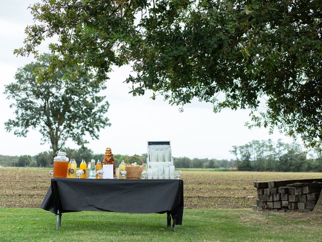 Le mariage de Thomas et Géraldine à Ambronay, Ain 40