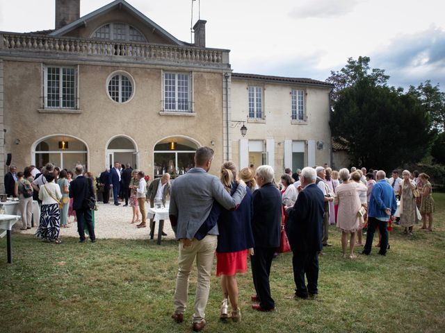 Le mariage de Philippe et Isabelle à Châteauneuf-sur-Charente, Charente 9