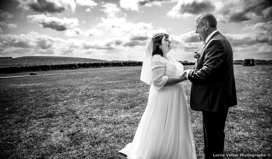 Le mariage de Philippe et Isabelle à Châteauneuf-sur-Charente, Charente