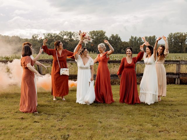 Le mariage de Thomas et Amandine à Chareil-Cintrat, Allier 35