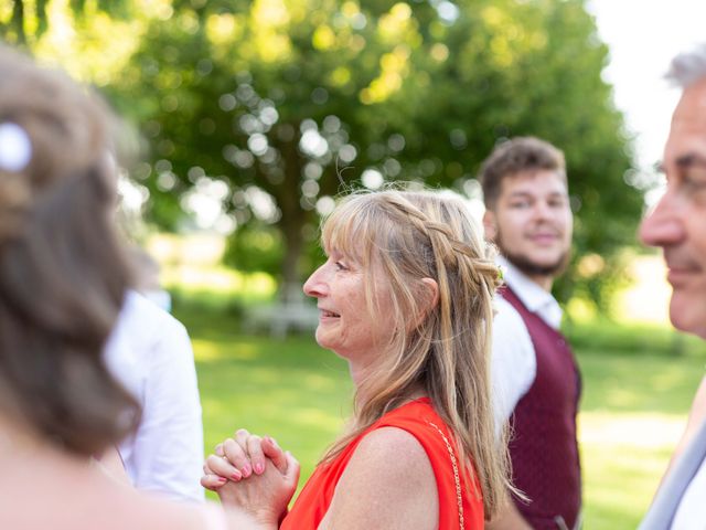 Le mariage de Alexis et Elodie à Sainte-Marie-aux-Anglais, Calvados 51