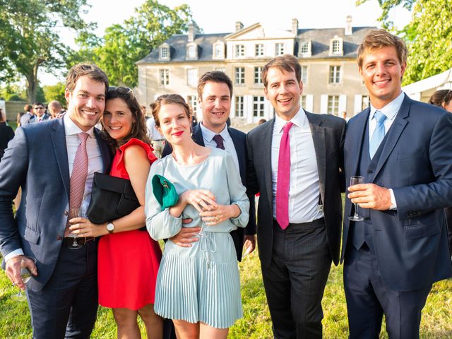 Le mariage de Hugues et Agathe à Saint-Contest, Calvados 22