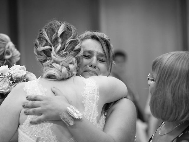 Le mariage de Joseph et Amandine à Jaillans, Drôme 19