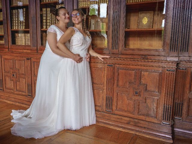 Le mariage de Emilie et Victoria à Semur-en-Auxois, Côte d&apos;Or 21