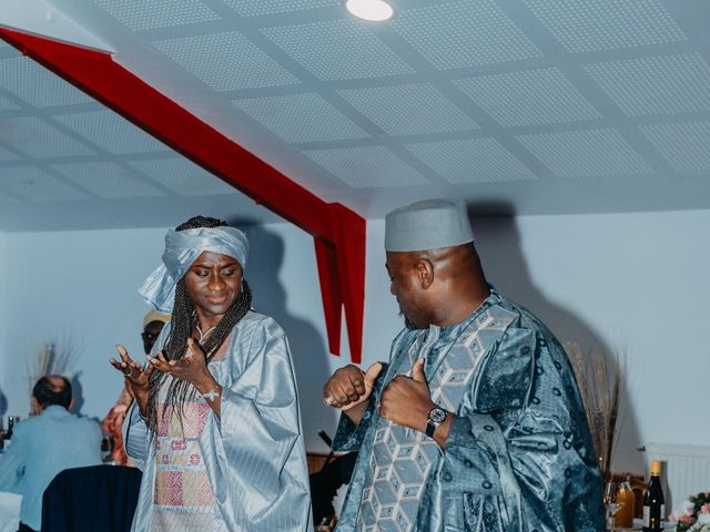 Le mariage de Fatoumata et Patrick à Saint-Ouen-l&apos;Aumône, Val-d&apos;Oise 30