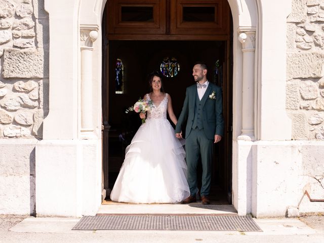 Le mariage de Christopher et Méline à Hauteville-sur-Fier, Haute-Savoie 44