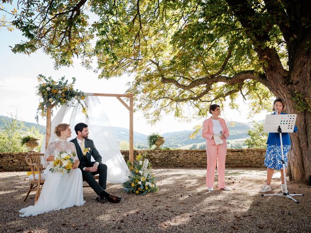 Le mariage de Charles et Julie à Pierreclos, Saône et Loire 22