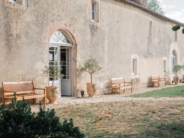 Le mariage de Damien et Elodie à Léoville, Charente Maritime 16