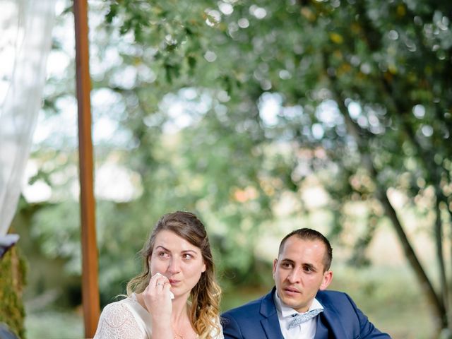 Le mariage de Damien et Elodie à Léoville, Charente Maritime 32