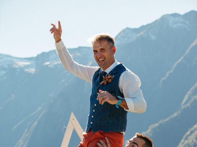 Le mariage de Julien et Vanessa à Seix, Ariège 12