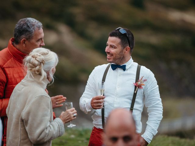 Le mariage de Julien et Vanessa à Seix, Ariège 17