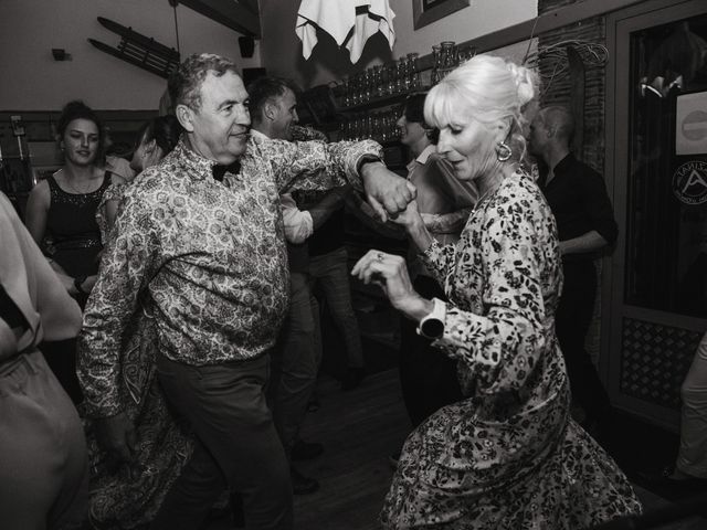 Le mariage de Julien et Vanessa à Seix, Ariège 39