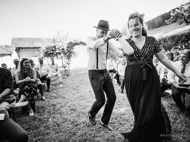 Le mariage de Victor  et Mathilde  à Arlay, Jura 47