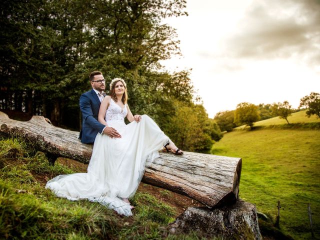 Le mariage de Gaétan et Marina à Bénac, Hautes-Pyrénées 97