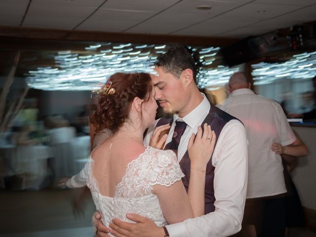 Le mariage de Anthony et Manon à Anneville-Ambourville, Seine-Maritime 57