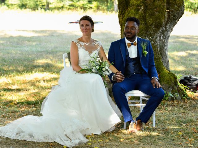 Le mariage de Jean et Aude à Lusignan, Vienne 16